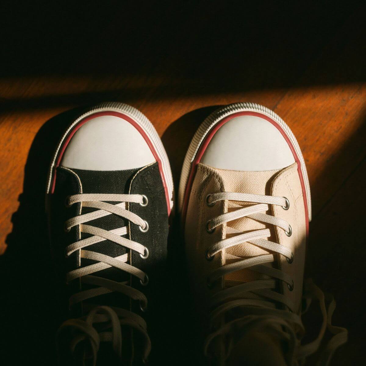 All-American Low-Top Antique Black/Crimson - Image 10