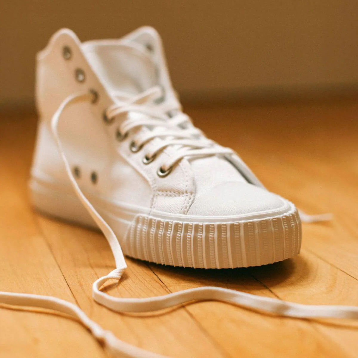 Center High-Top White - Image 4