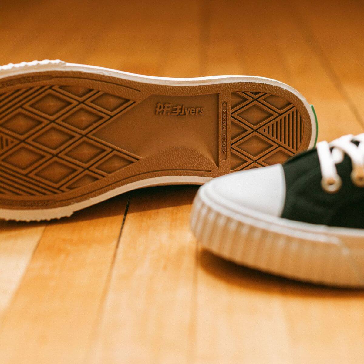 Center Low-Top Black - Image 10