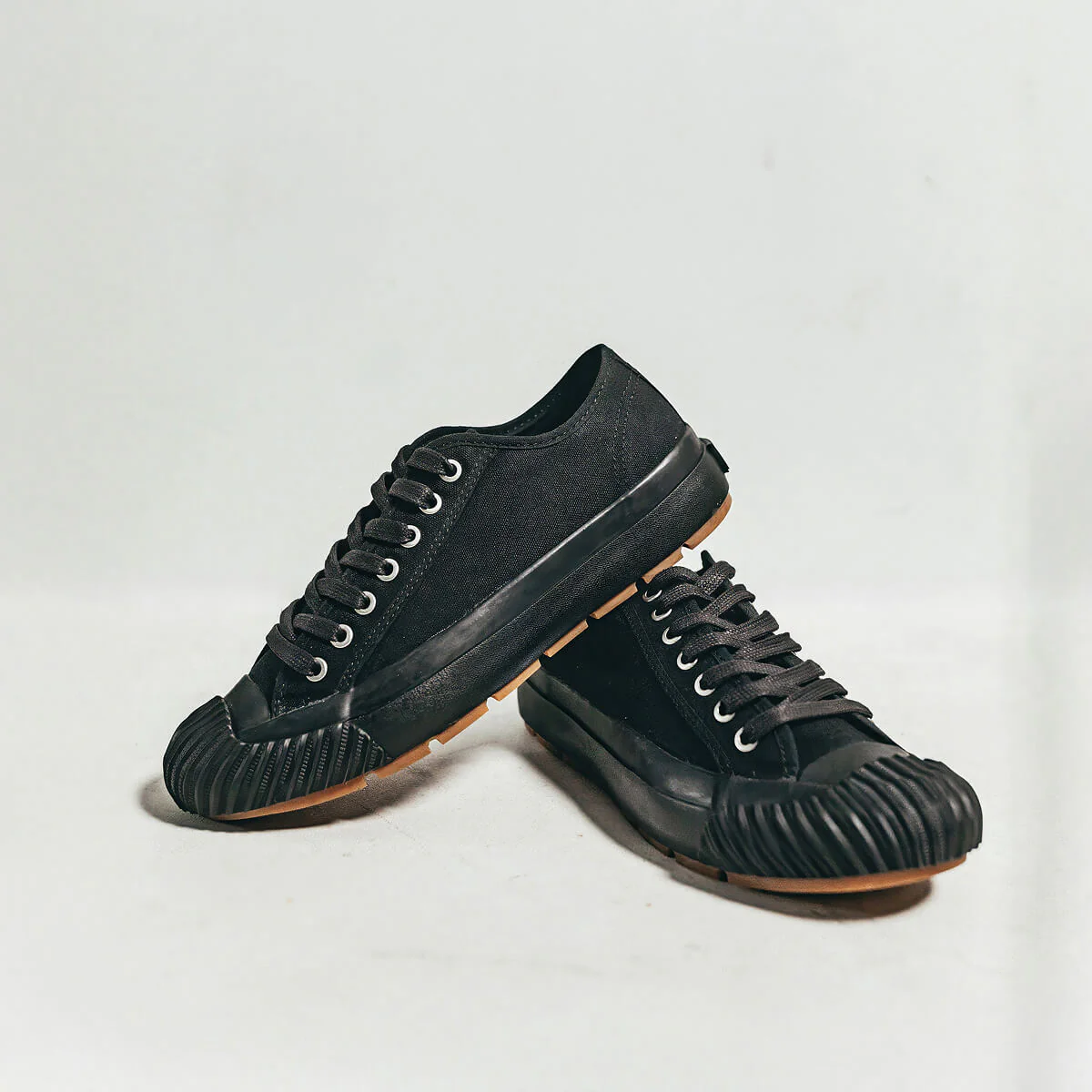Grounder Low-Top Black/Black - Image 5
