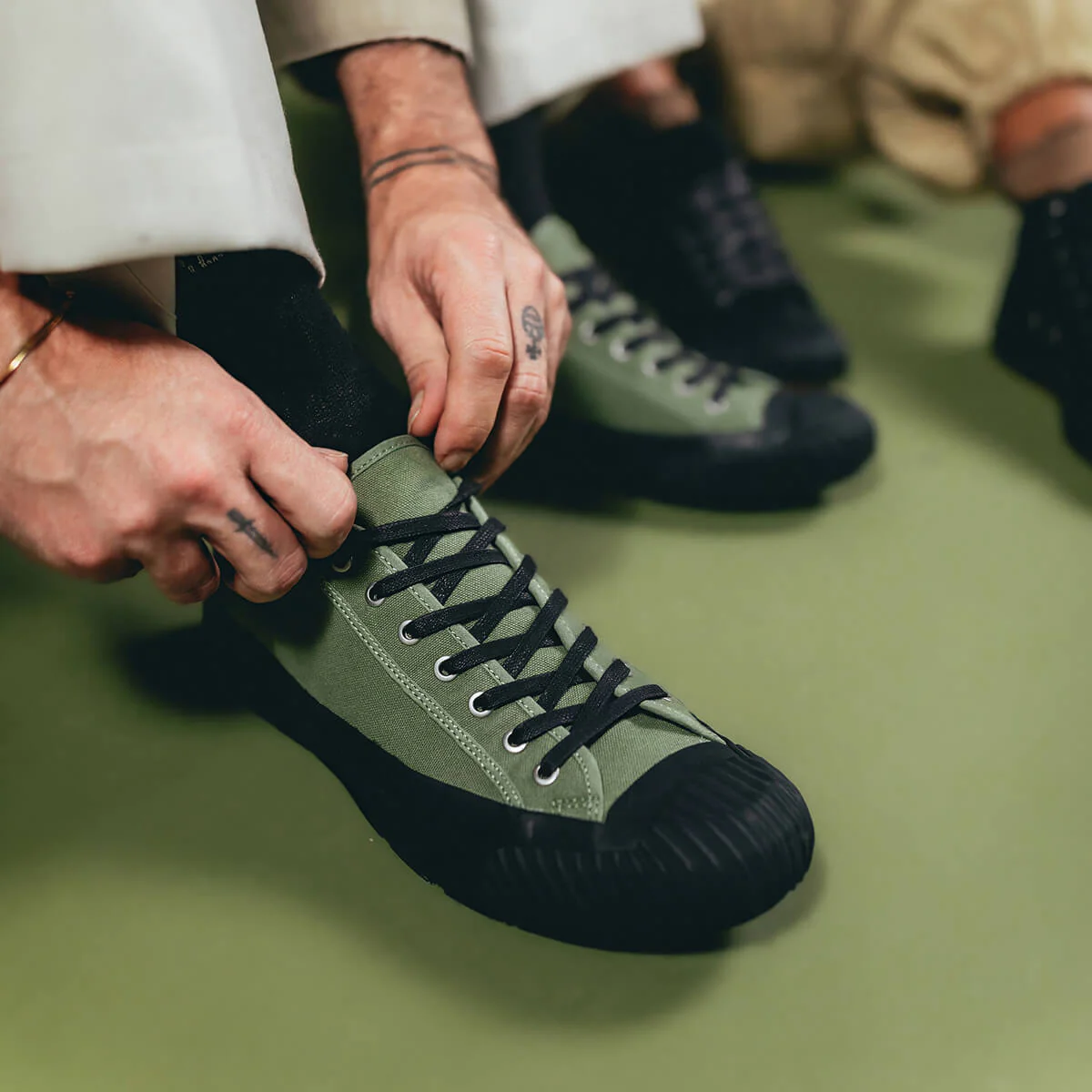 Grounder Low-Top Olive/Black - Image 4